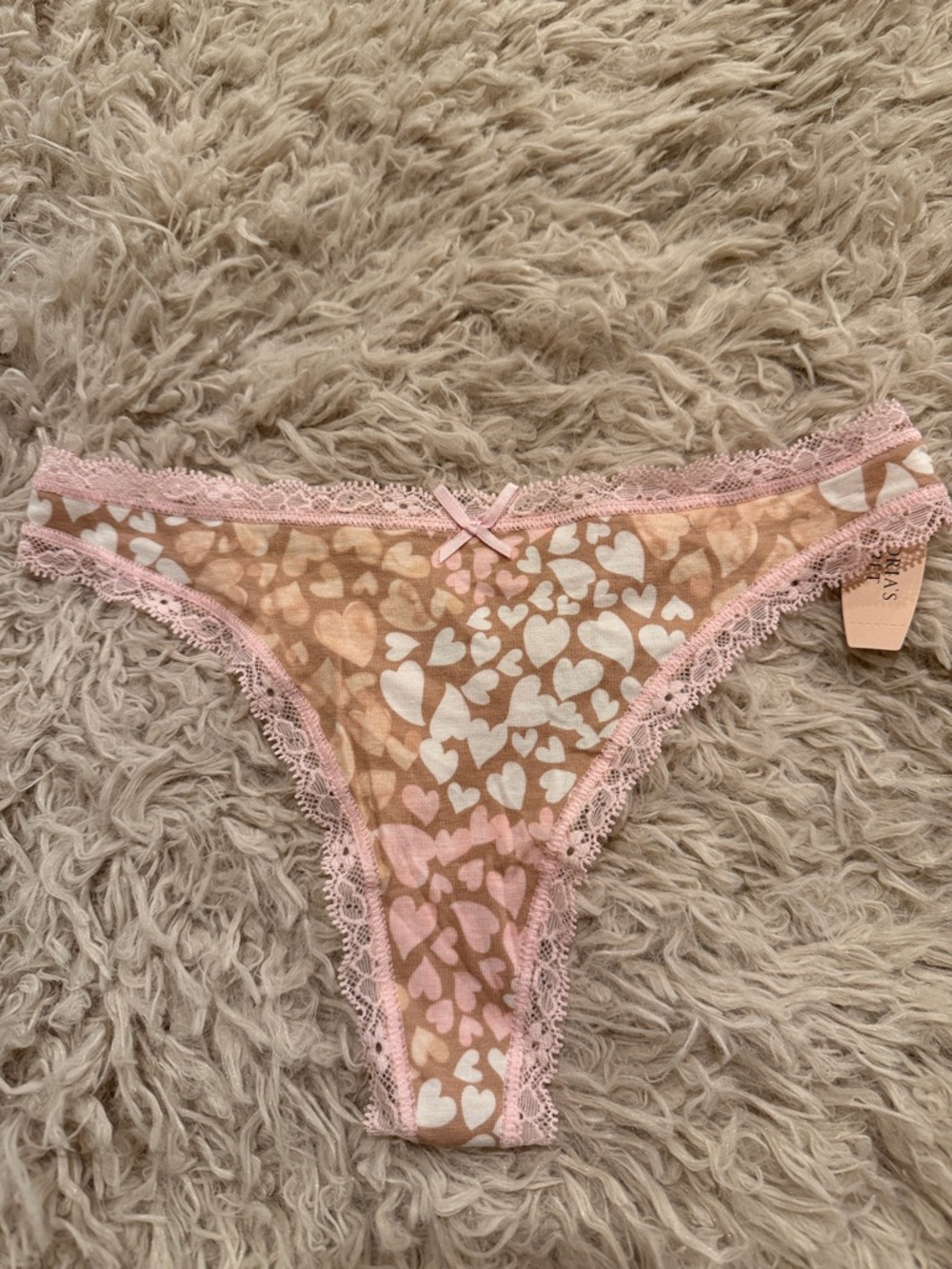 NWT 2011 Victoria’s Secret Heart Print Lace Thong Panties X-Small Vintage Y2K